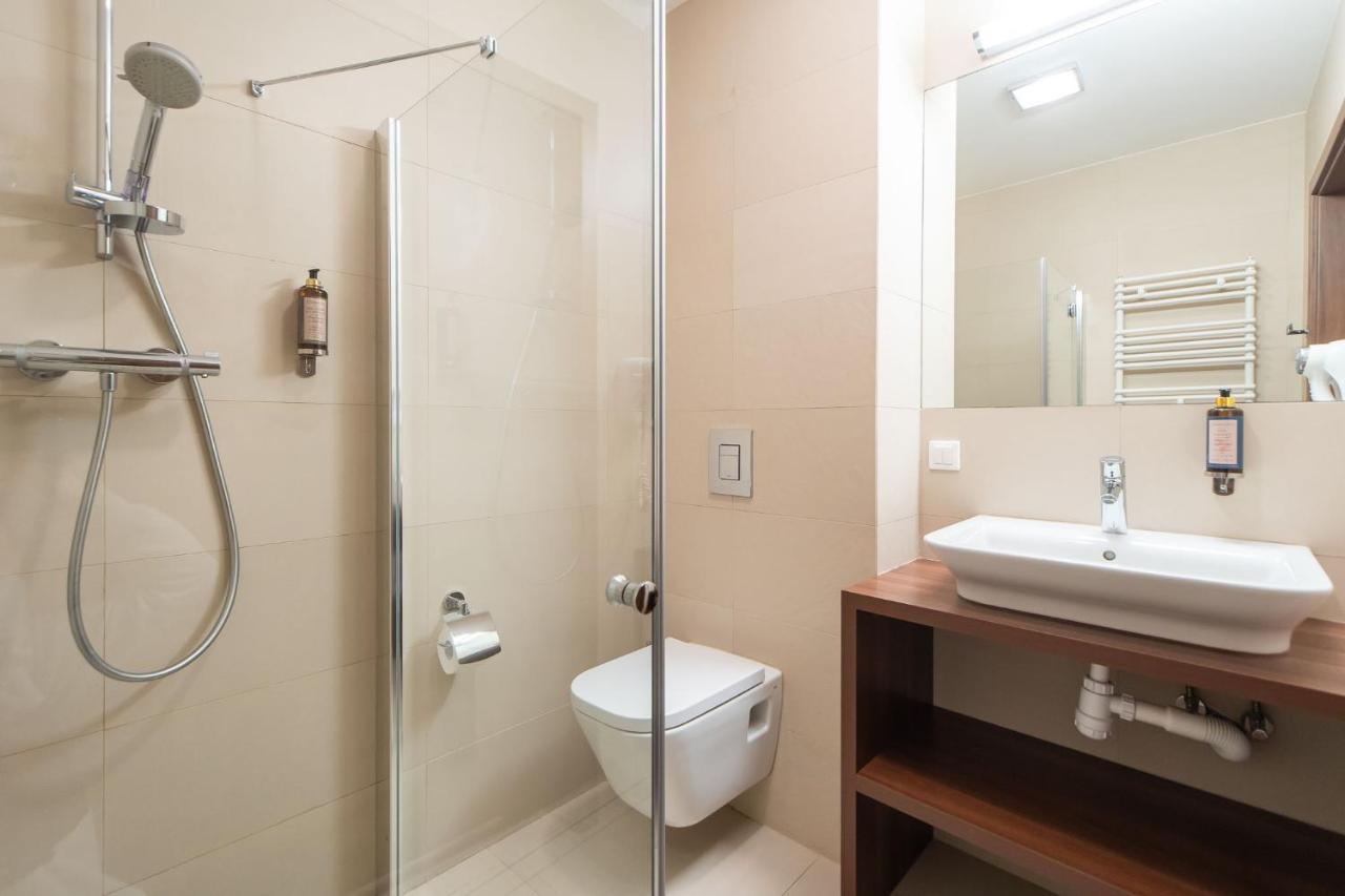 Rent Like Home - Hotel Room 210 Мендзыздрое Экстерьер фото